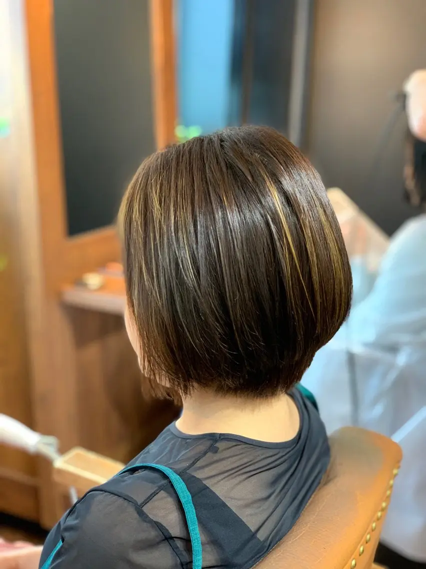 ショート 武田尚子🌸 自然に仕上がる矯正のヘアスタイル