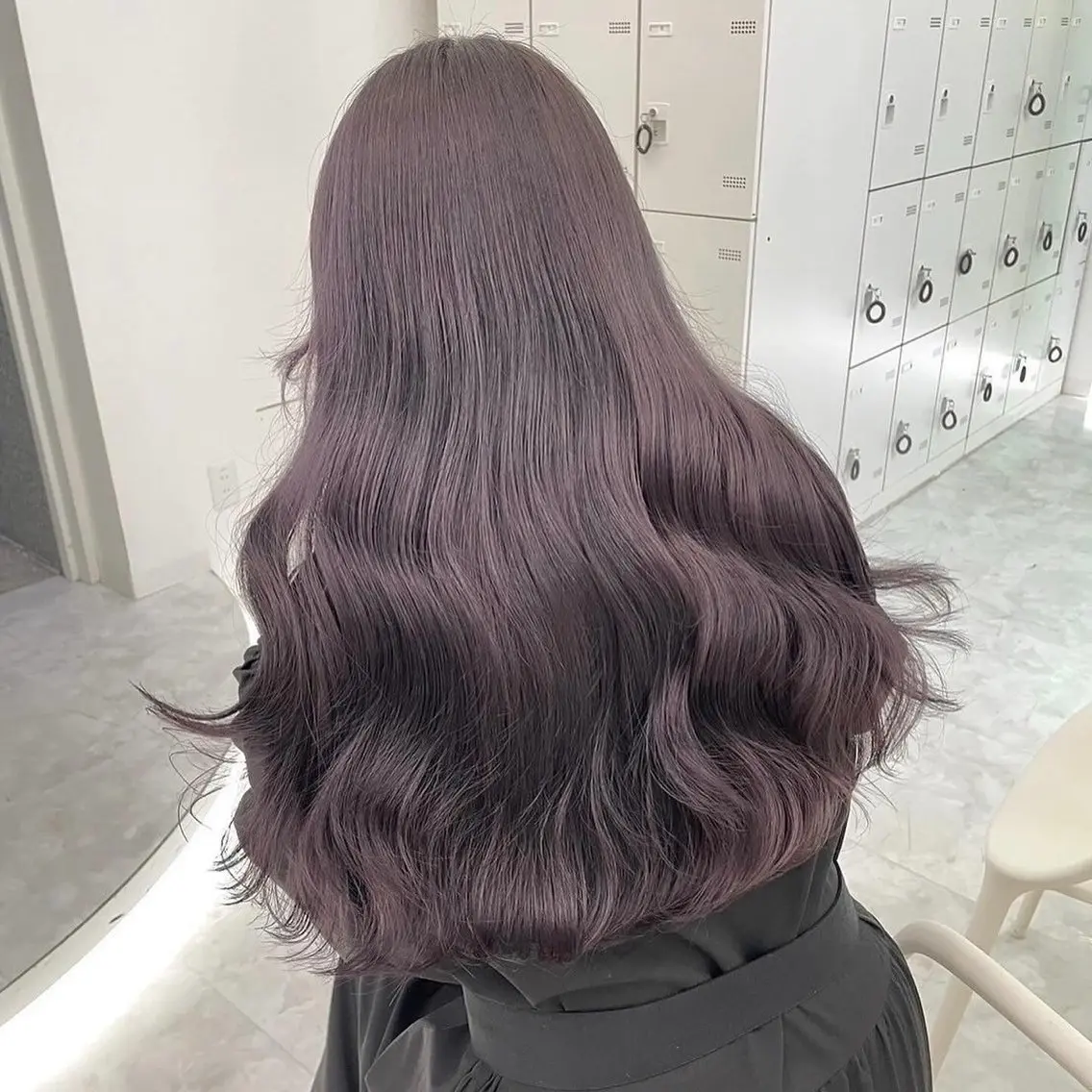 ロング カラー モテ髪ハイトーン🫧 serina🎀池袋のヘアスタイル