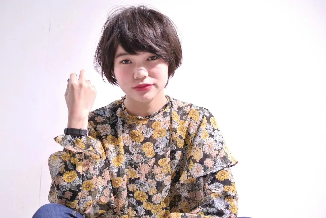 ショート カラー パーマ ショートヘア 樋口 千尋のヘアスタイル