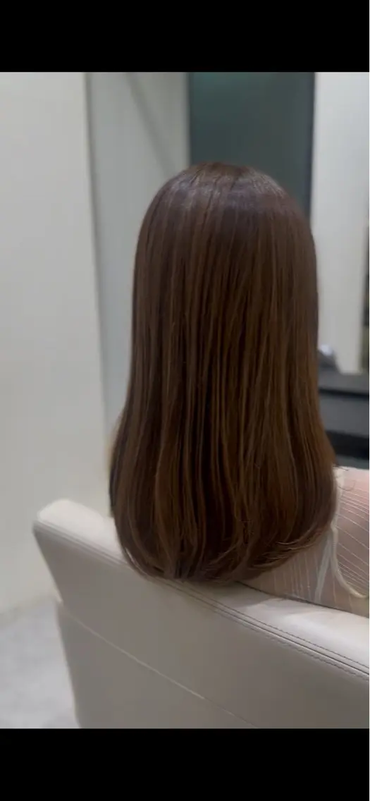 セミロング カット ヘアカラー 河井 史織のヘアスタイル