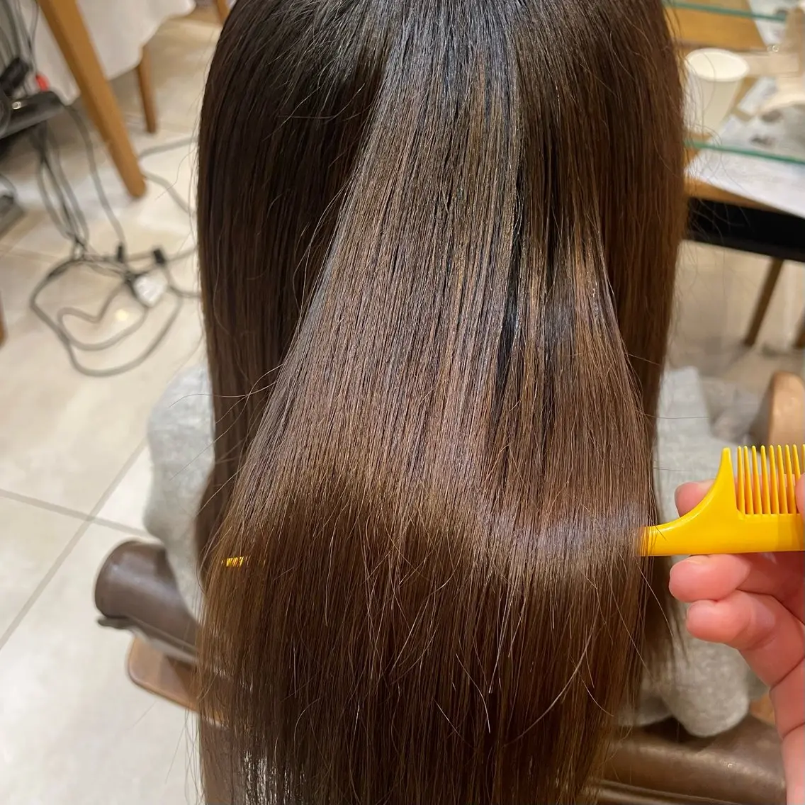セミロング 新原 陽那のヘアスタイル