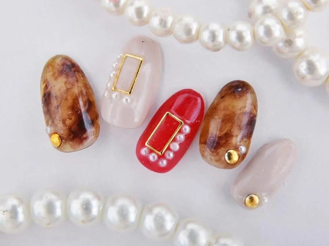 ネイル Tiary Nail Fのネイルデザイン