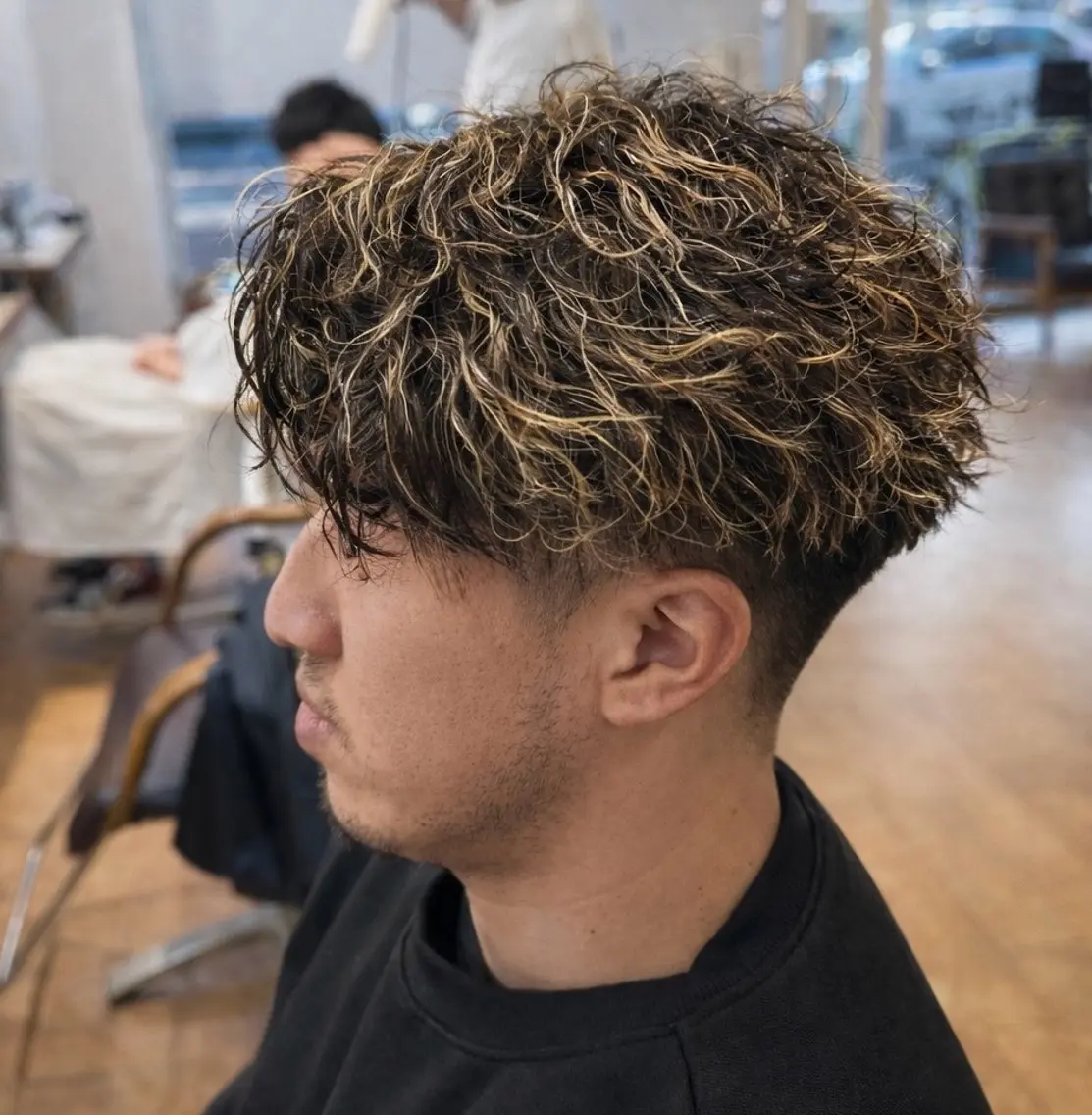 カラー パーマ メンズ カット パーマ 透明感カラー特化若山 結愛のヘアスタイル