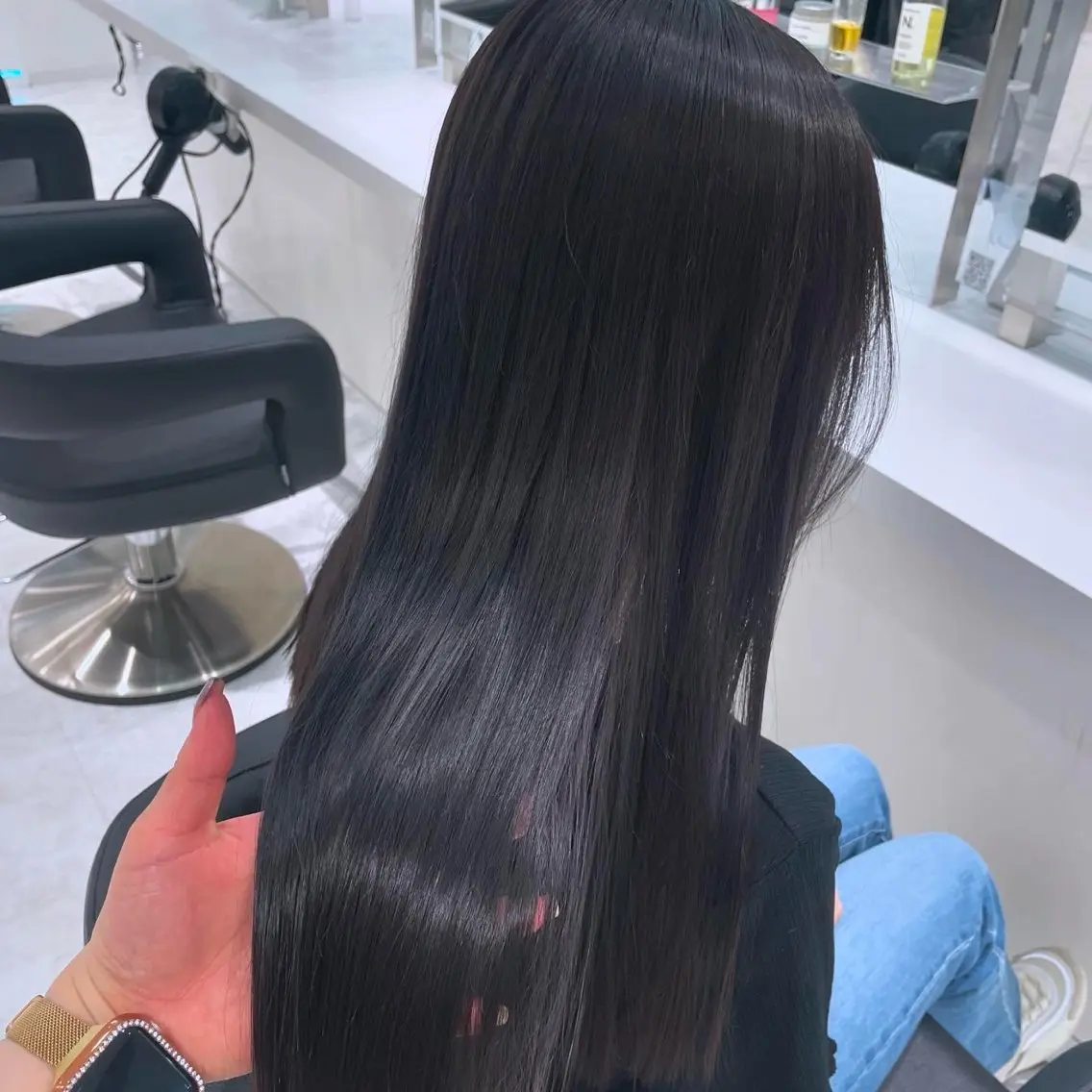 ロング カラー ヘアアレンジ ヘアカラー 🎀RIN🎀 縮毛矯正🩶暗髪のヘアスタイル