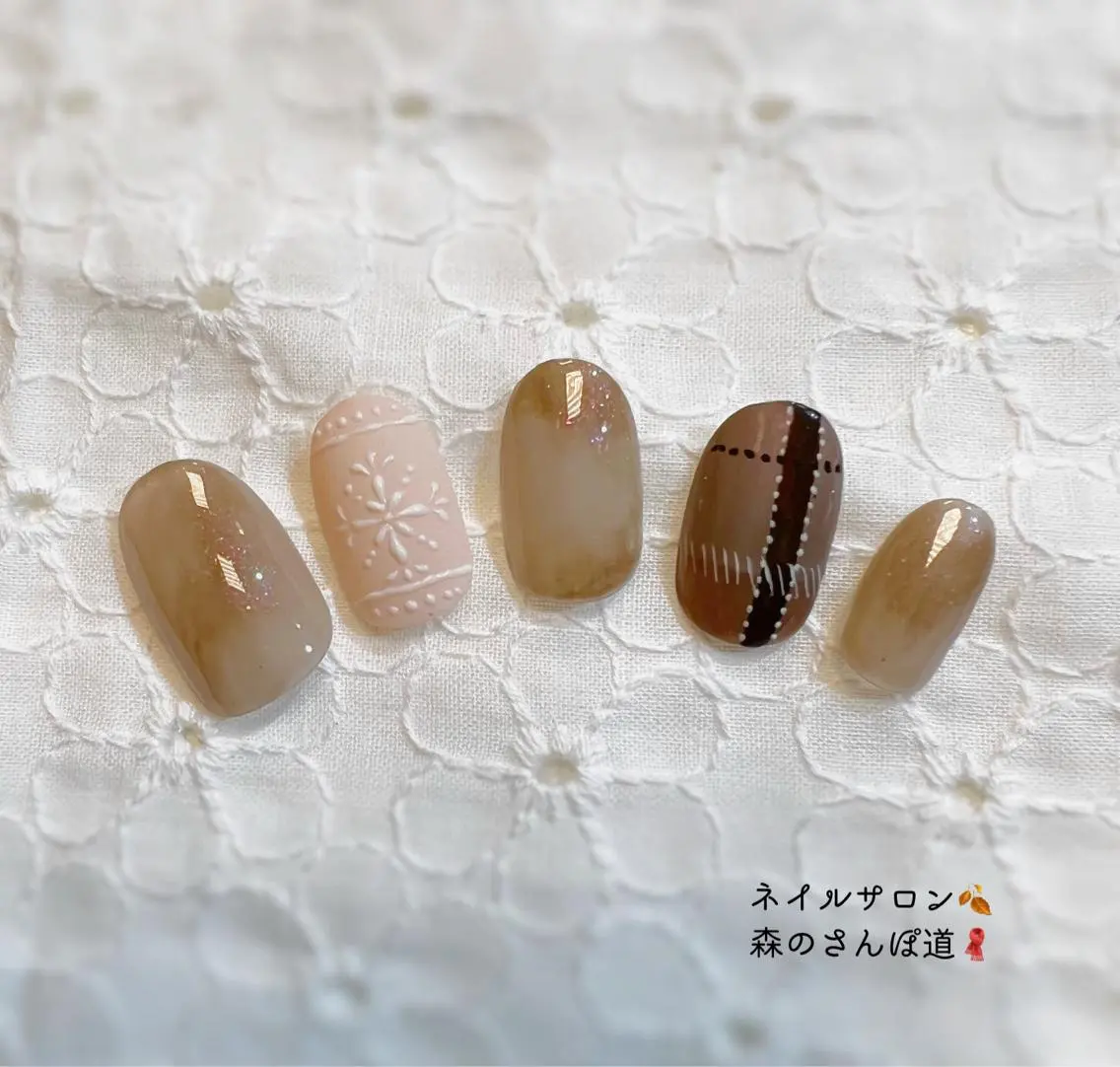 ネイル ハンドネイル ショートネイル 森のさんぽ道のネイルデザイン