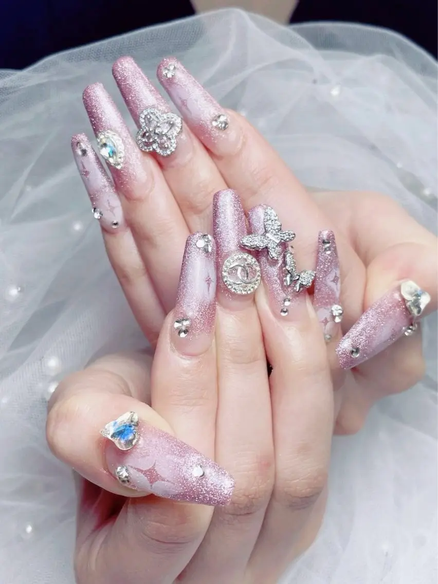 ネイル ネイルサロン lotusのネイルデザイン