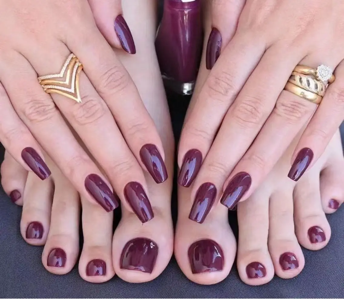 ネイル チークネイル フラッシュネイル フットネイル フレンチネイル ジェルネイル ハンドネイル フットネイル Luxe Nail Salonのネイルデザイン