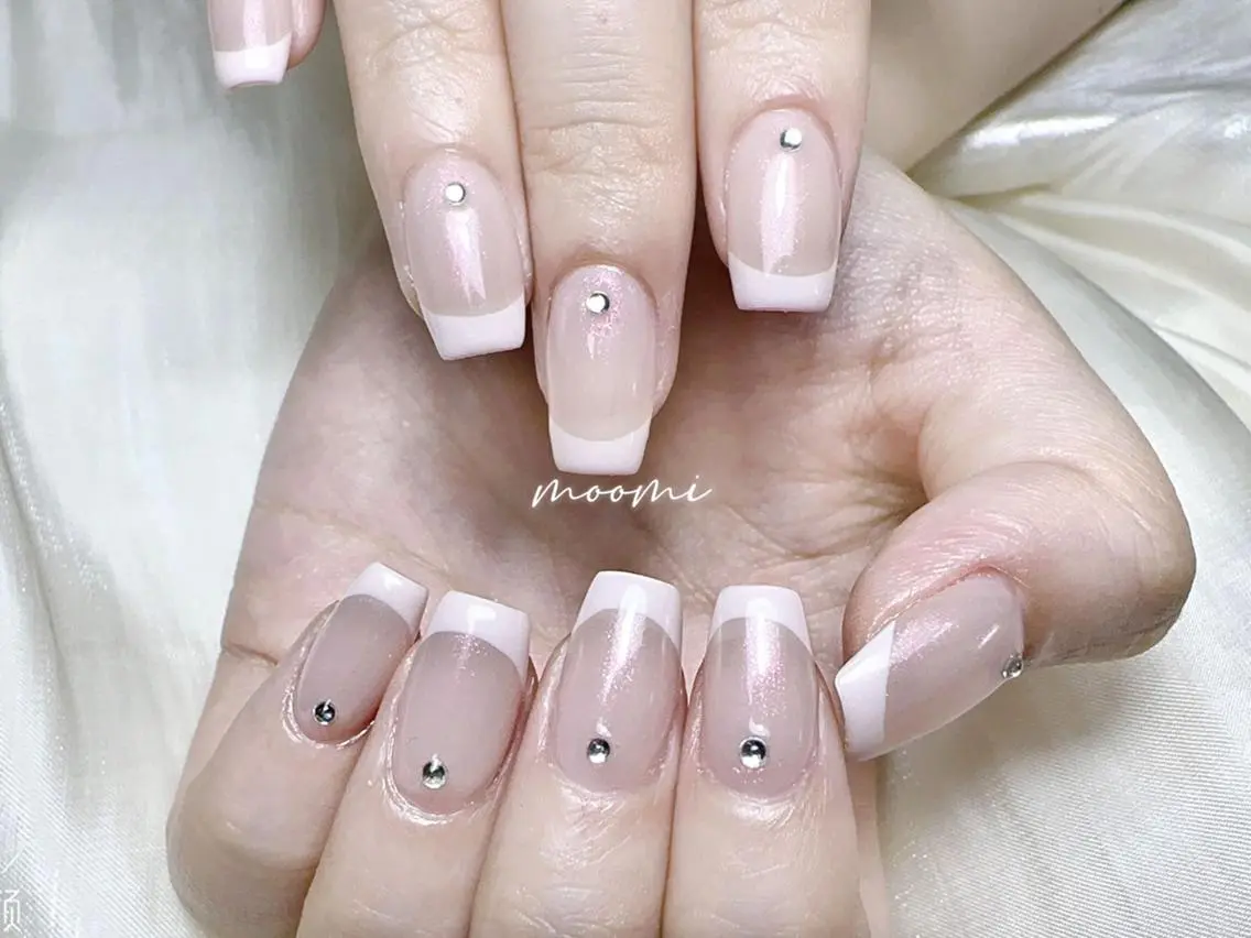ネイル 長さ出し ジェルネイル グラデーション 韓国ネイル マグネットネイル moomi nail スカルプ専門のネイルデザイン