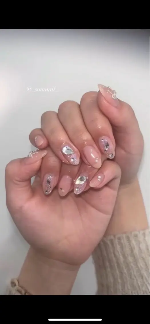 ネイル ジェルネイル キラキラネイル 韓国ネイル ストーンネイル SOM NAILのネイルデザイン