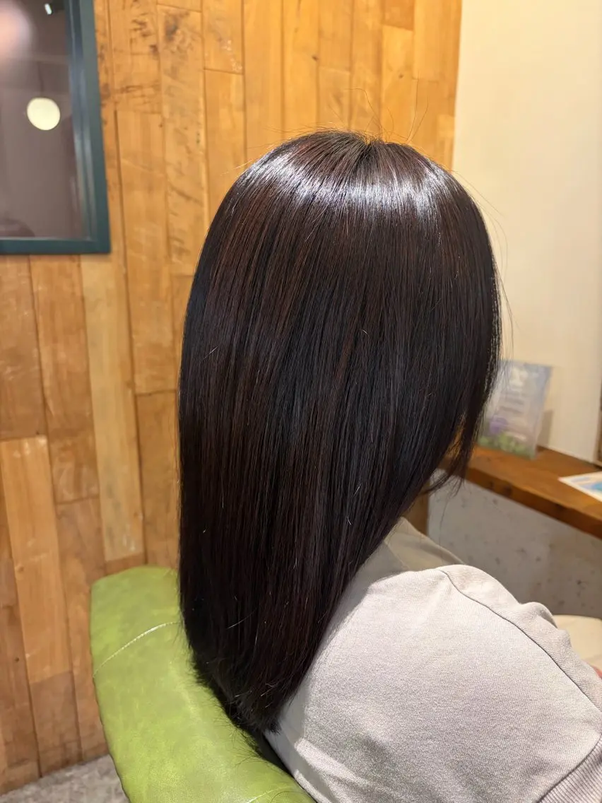 カラー ブラウンカラー ラベンダーカラー 加部 采音のヘアスタイル