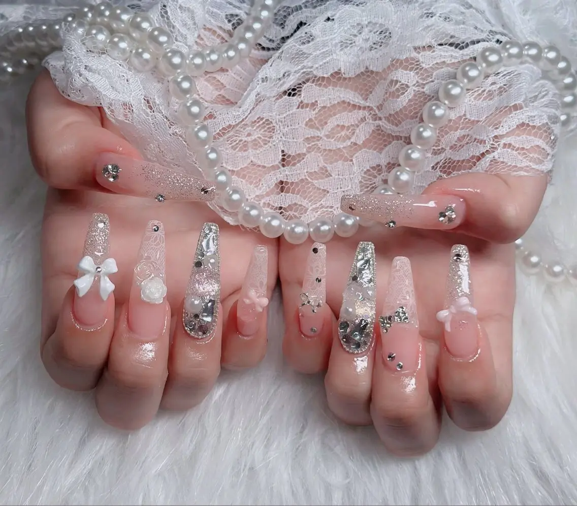 ネイル オーロラネイル フレンチネイル ジェルネイル ハロウィン 韓国ネイル ハンドネイル neco H.babynailのネイルデザイン