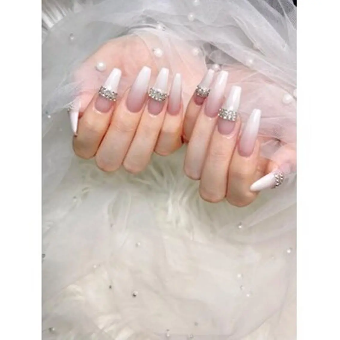 ネイル PEEKABOO NAIL 梅田のネイルデザイン