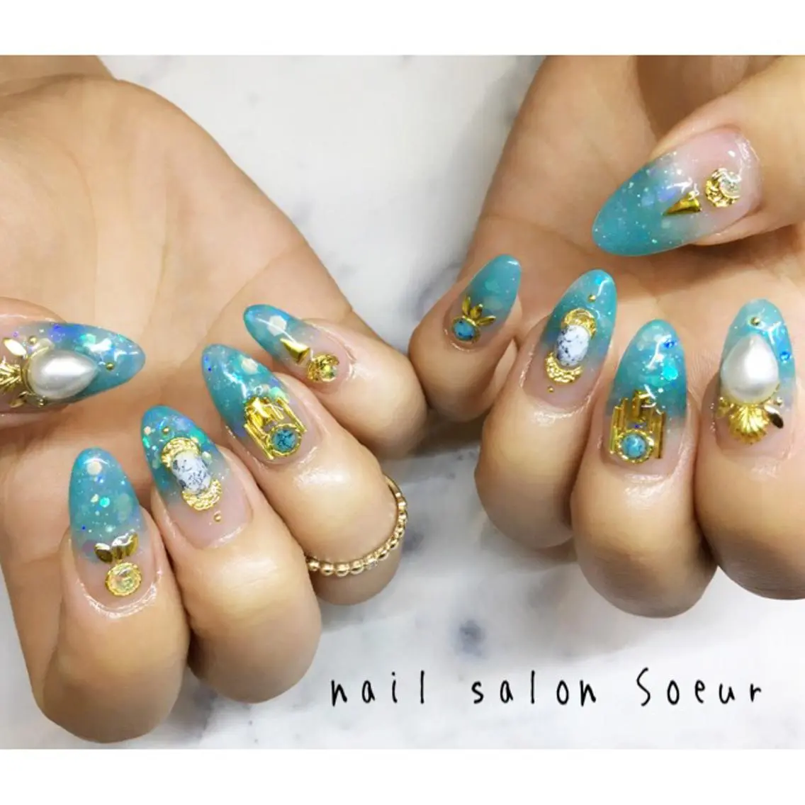 ネイル ブルー ラメ(グリッター) ラメグラデーション スカルプネイル ハンドネイル nail salon Soeurのネイルデザイン