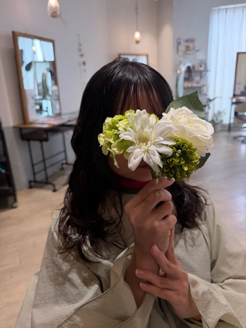 ロング やまぐち まりんのヘアスタイル