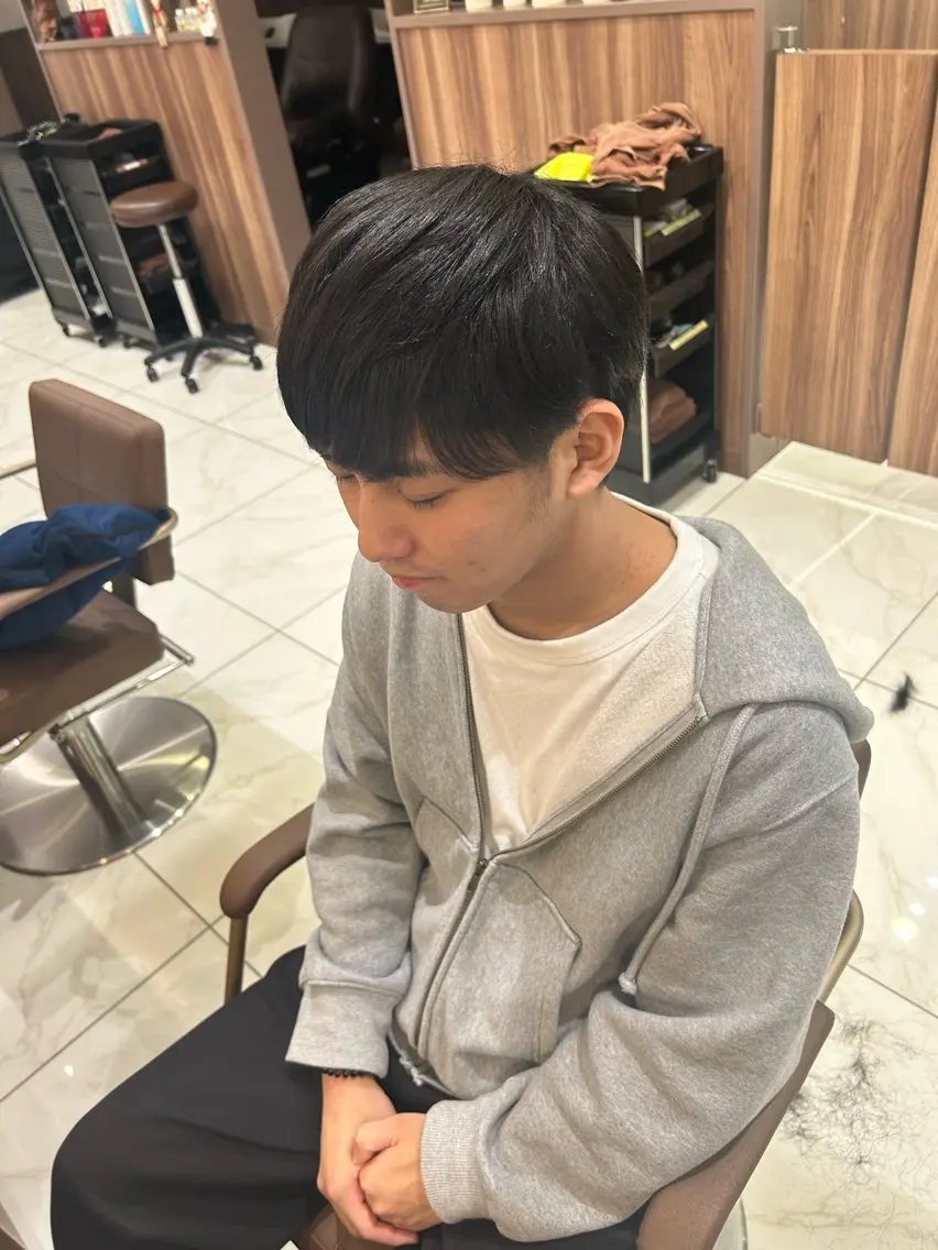 メンズ マッシュ フェザーパーマ 🌎Rino🔚のヘアスタイル