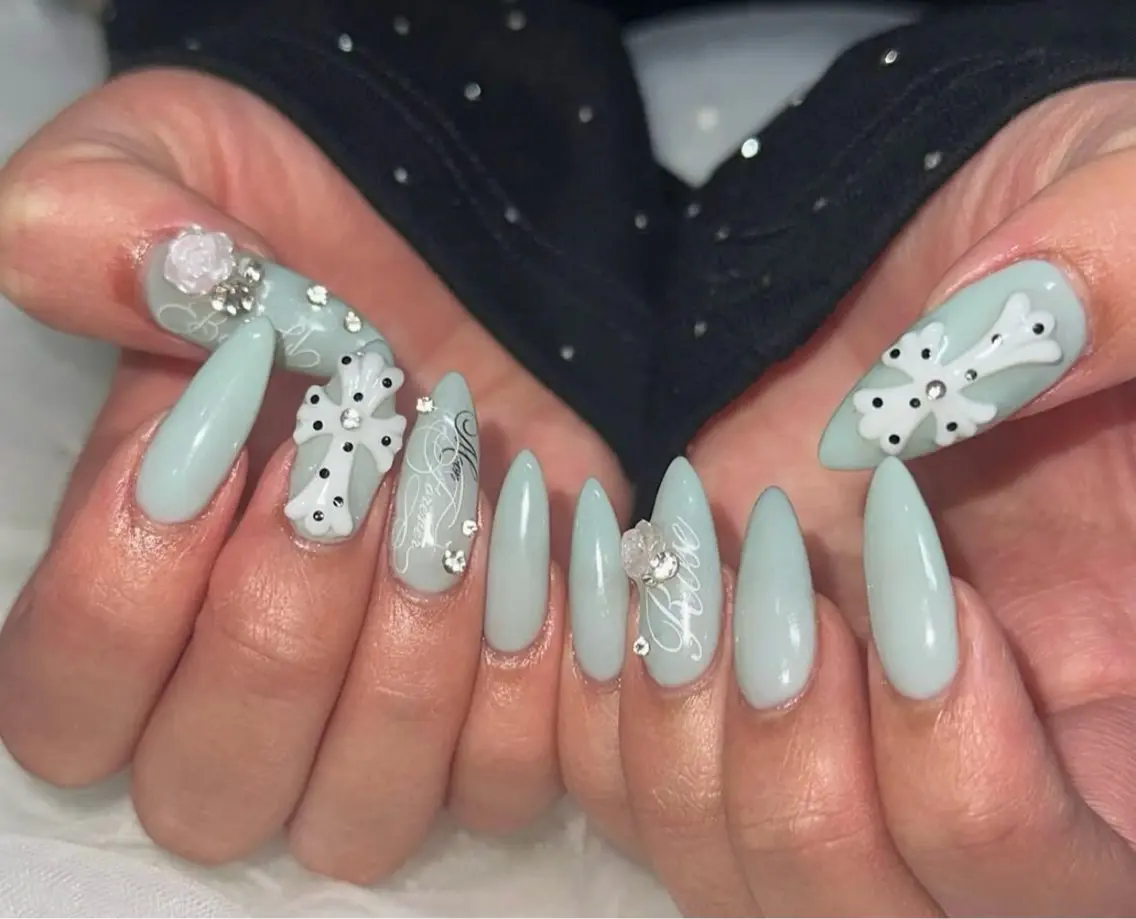 ネイル ハンドネイル NiJi Nailsのネイルデザイン