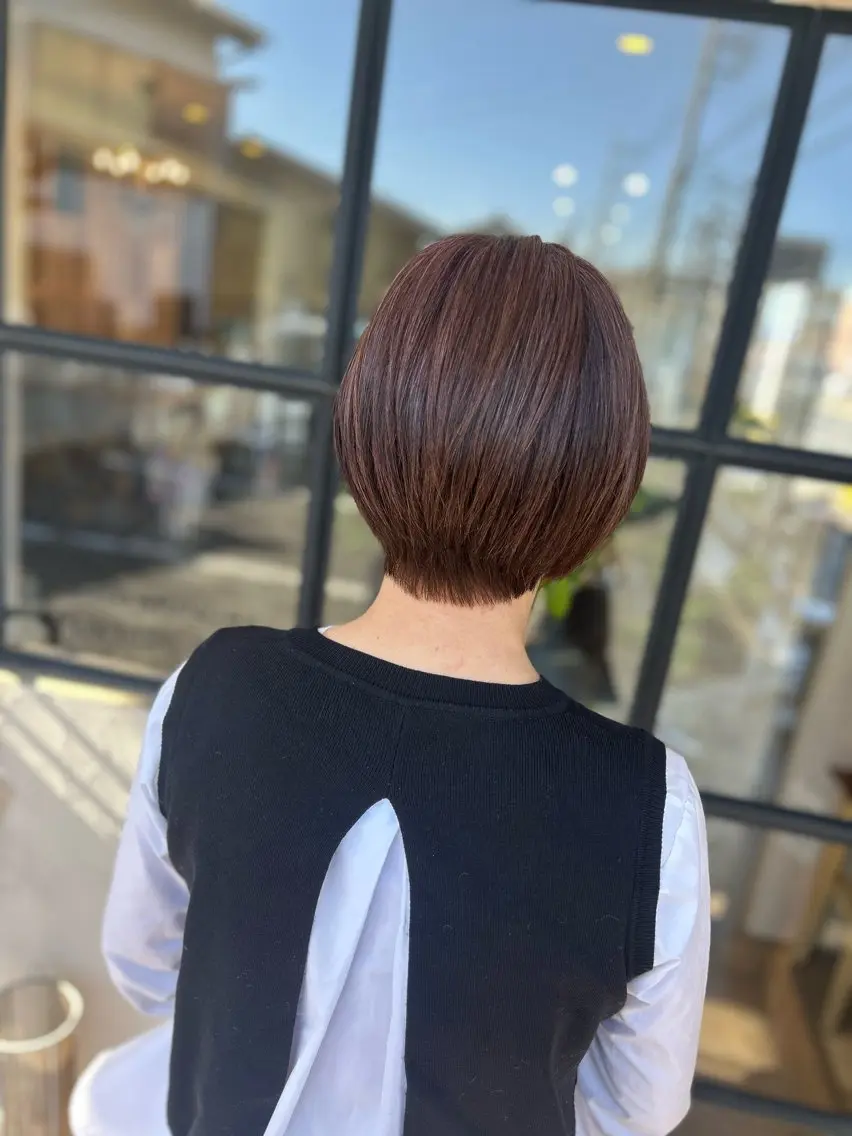 ショート カラー ブラウンカラー ショートヘア カット ヘアカラー トリートメント 井上 花音のヘアスタイル