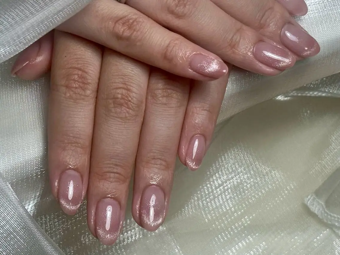 ネイル フレンチネイル マグネットネイル マグネットフレンチ ハンドネイル ハンドケア 💕Dreamy KIYO💕のネイルデザイン