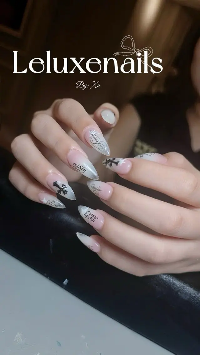 ネイル LE LUXE NAILSのネイルデザイン