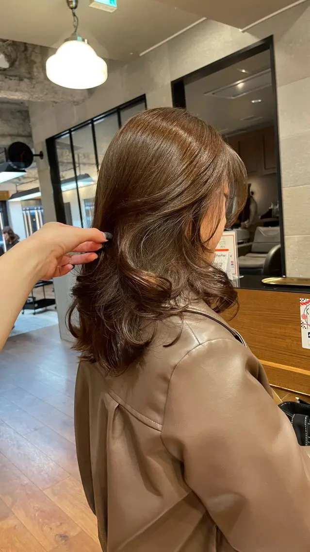 セミロング カット ヘアカラー 🐳ボブ人気No.1 🐶misakiのヘアスタイル