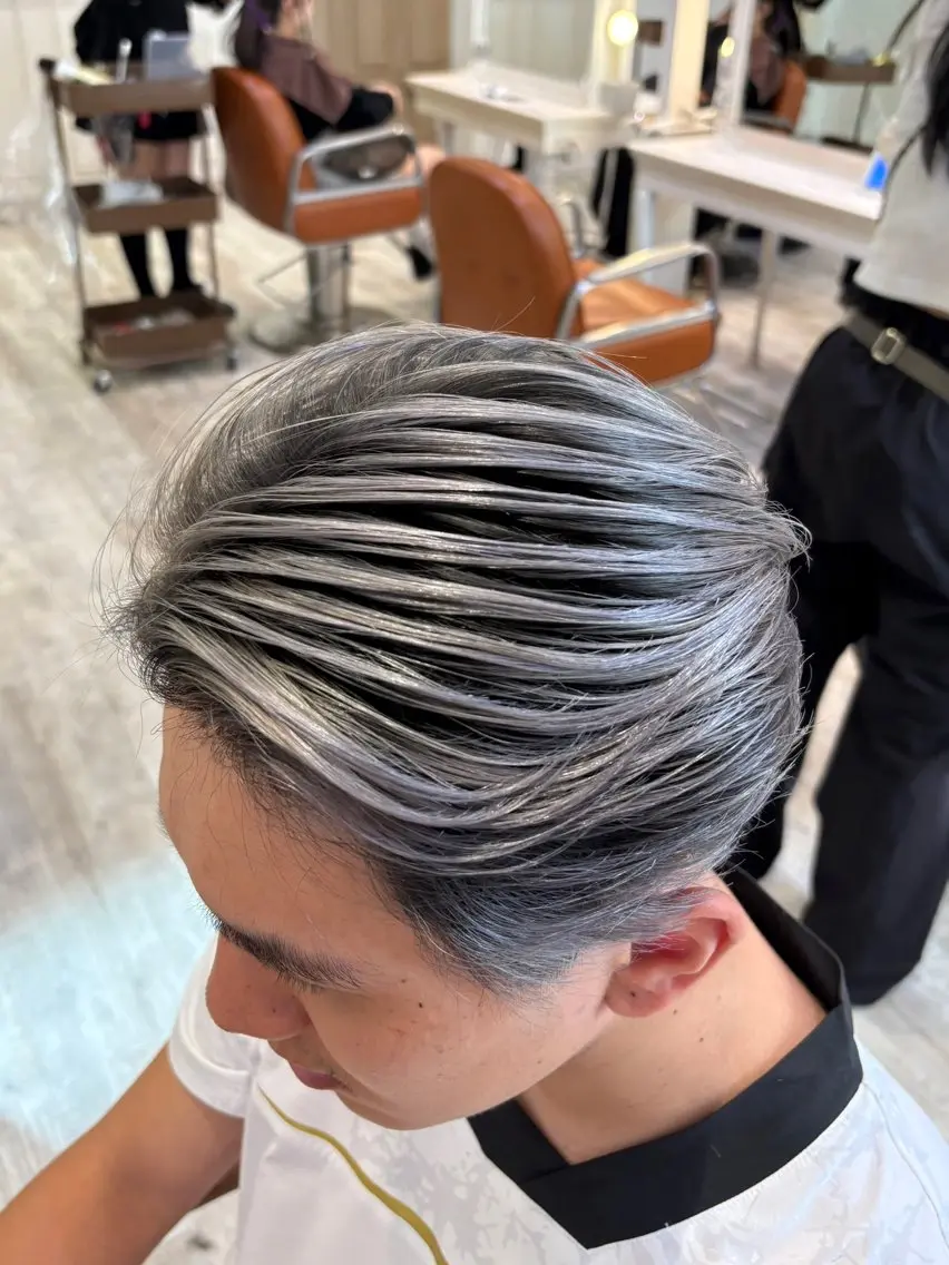 ミディアム カット ヘアカラー トリートメント ヘアセット 横浜メンズブリーチ カラー/YUYAのヘアスタイル