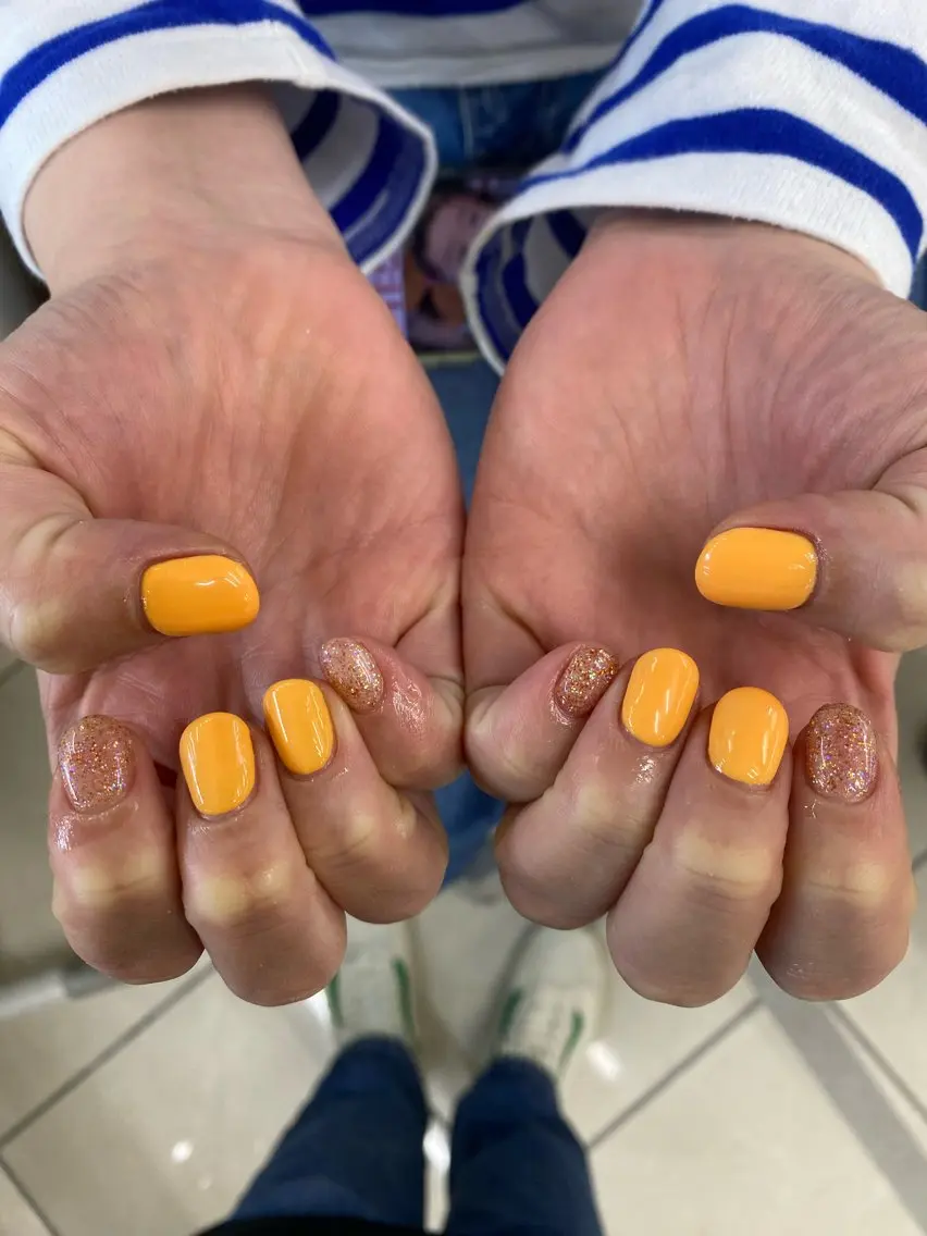 ネイル ラメ(グリッター) MAXKELLY AIのネイルデザイン