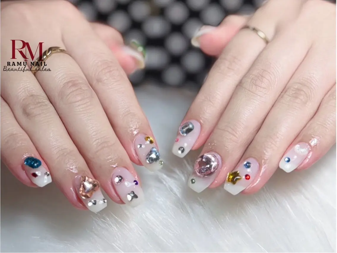 ネイル キラキラネイル マグネットネイル ミラーネイル ピンク 夏ネイル ハンドネイル RAMU Nail 恵比寿店のネイルデザイン