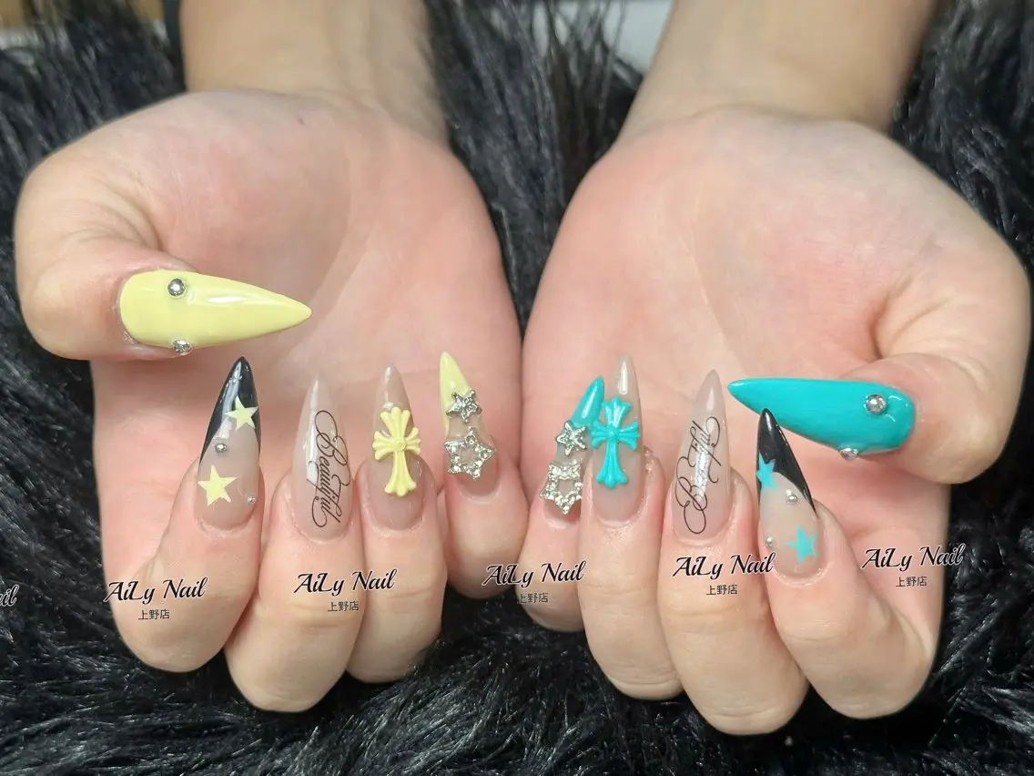 ネイル ボルドー ブラウン 韓国ネイル マグネットネイル ワンホンネイル ハンドネイル AiLy Nail 上野店のネイルデザイン