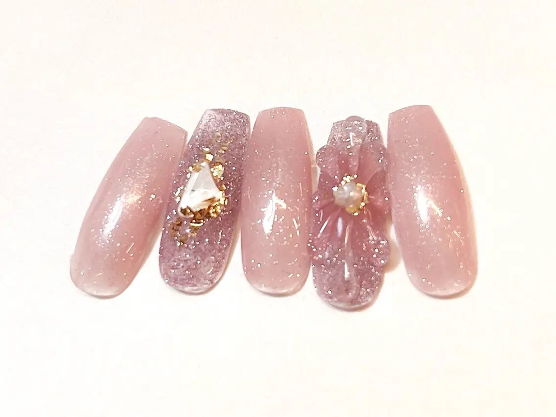 ネイル アートネイル フラッシュネイル フラワーネイル ジェルネイル ガーリー ハンドネイル Puti nailのネイルデザイン