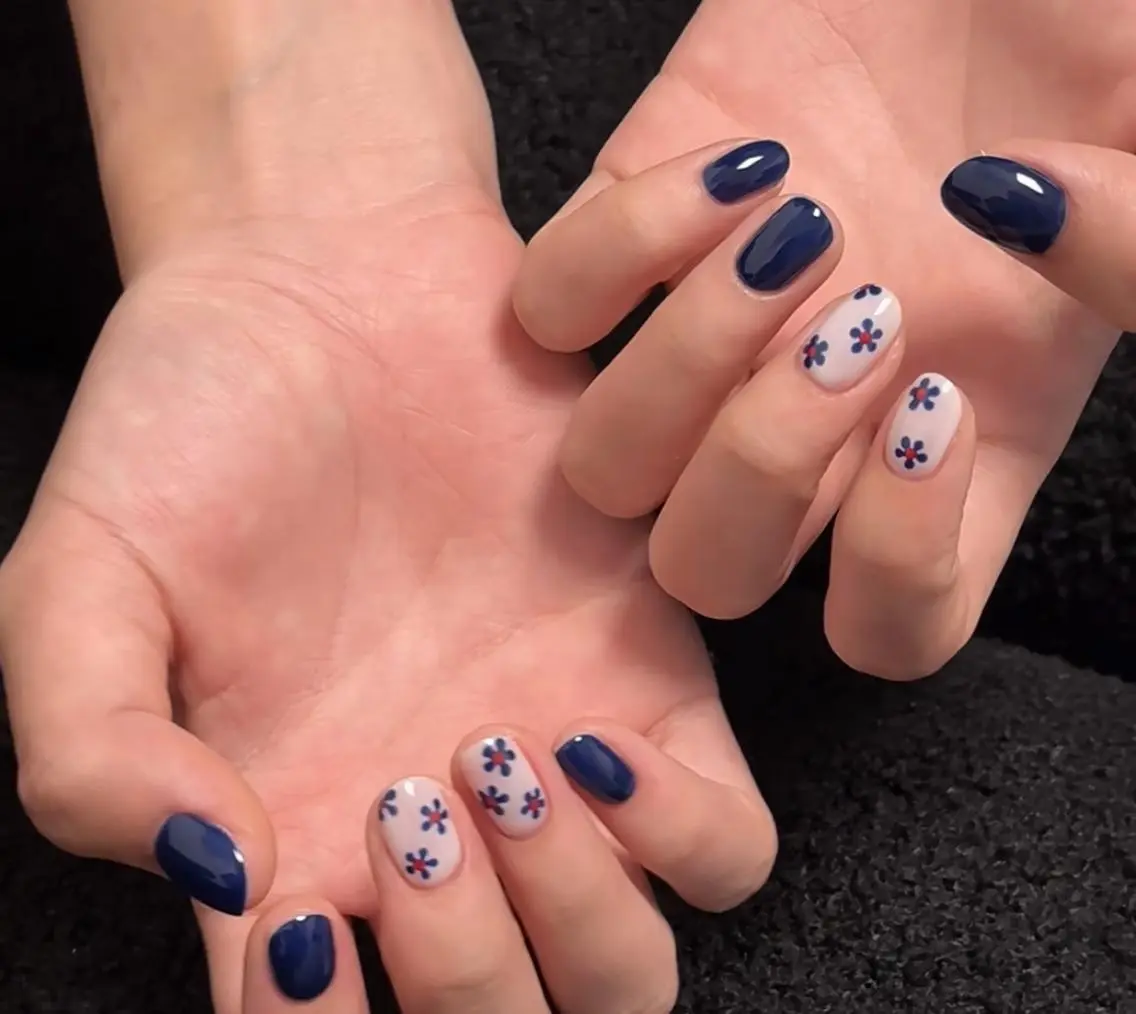 ネイル ハンドネイル ハンドケア 🍑 momo_nailのネイルデザイン