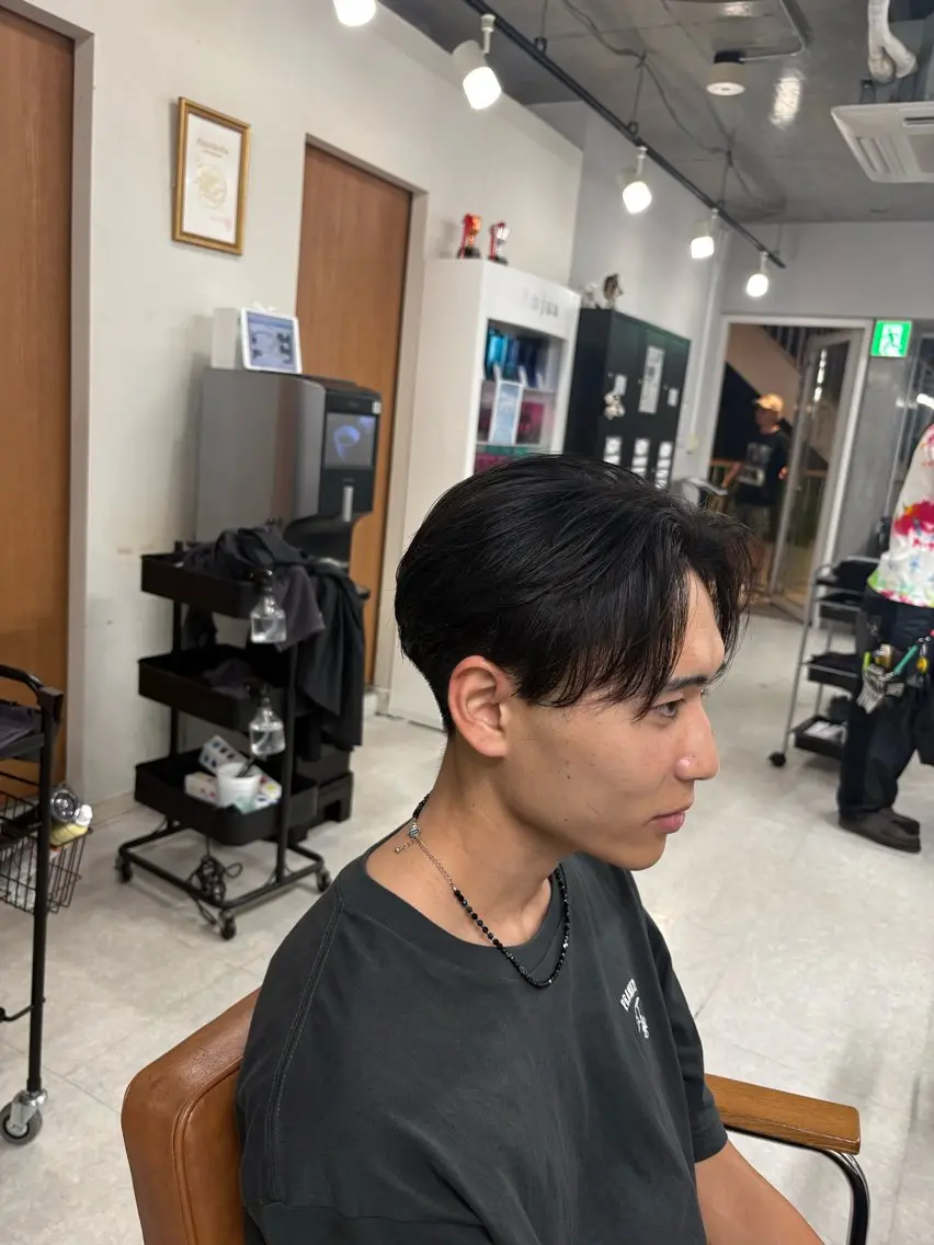 パーマ メンズ フェザーパーマ メンズパーマ 海外風パーマ カラー特化園田　楓莉のヘアスタイル
