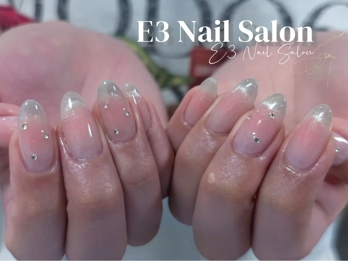 ネイル 桜ネイル フレンチネイル ジェルネイル ガラスフレンチ グラデーション ハンドネイル E3 Nail Salonのネイルデザイン