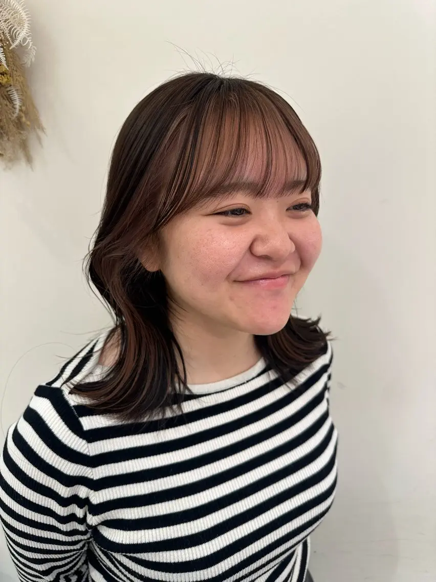 ミディアム カラー ヘアアレンジ タイトボブ個性派カラ ーAKANEのヘアスタイル
