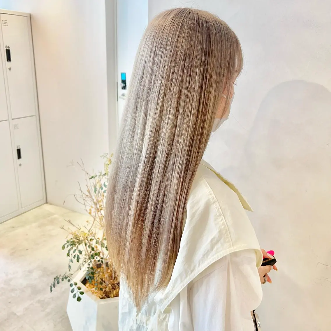 ロング カラー 髪質改善⌇透明感 カラー⌇川上葵のヘアスタイル