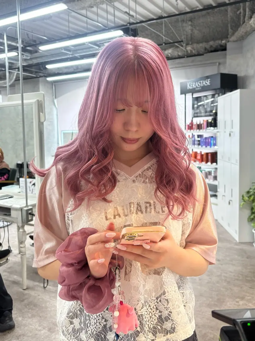 【🔥迷ったらコレ🔥】ブリーチ2回➕オンカラー➕1stepトリートメント🤍ハイトーンにしたい方必見✨の写真