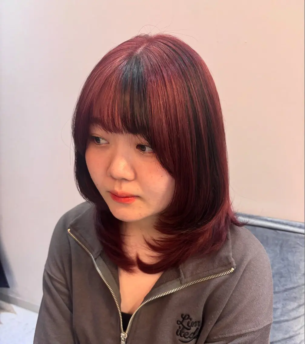 ミディアム カラー デザインカラー The Ect Q'n🍑MOMOのヘアスタイル