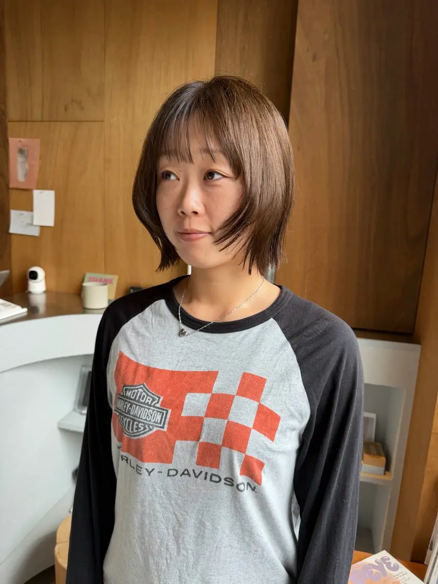 ショート カラー 顔周りカット 小顔カット カット cocoro /レイヤーカットのヘアスタイル