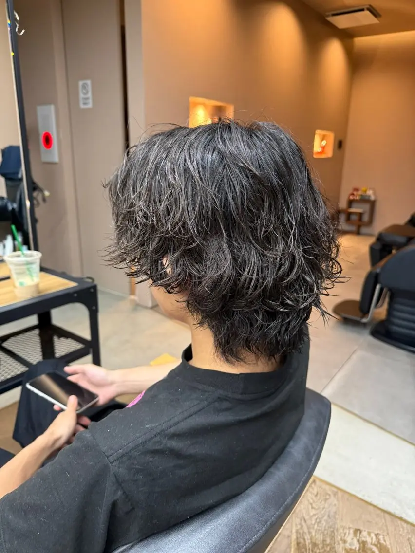 パーマ メンズ カット パーマ 岩佐 優之心のヘアスタイル