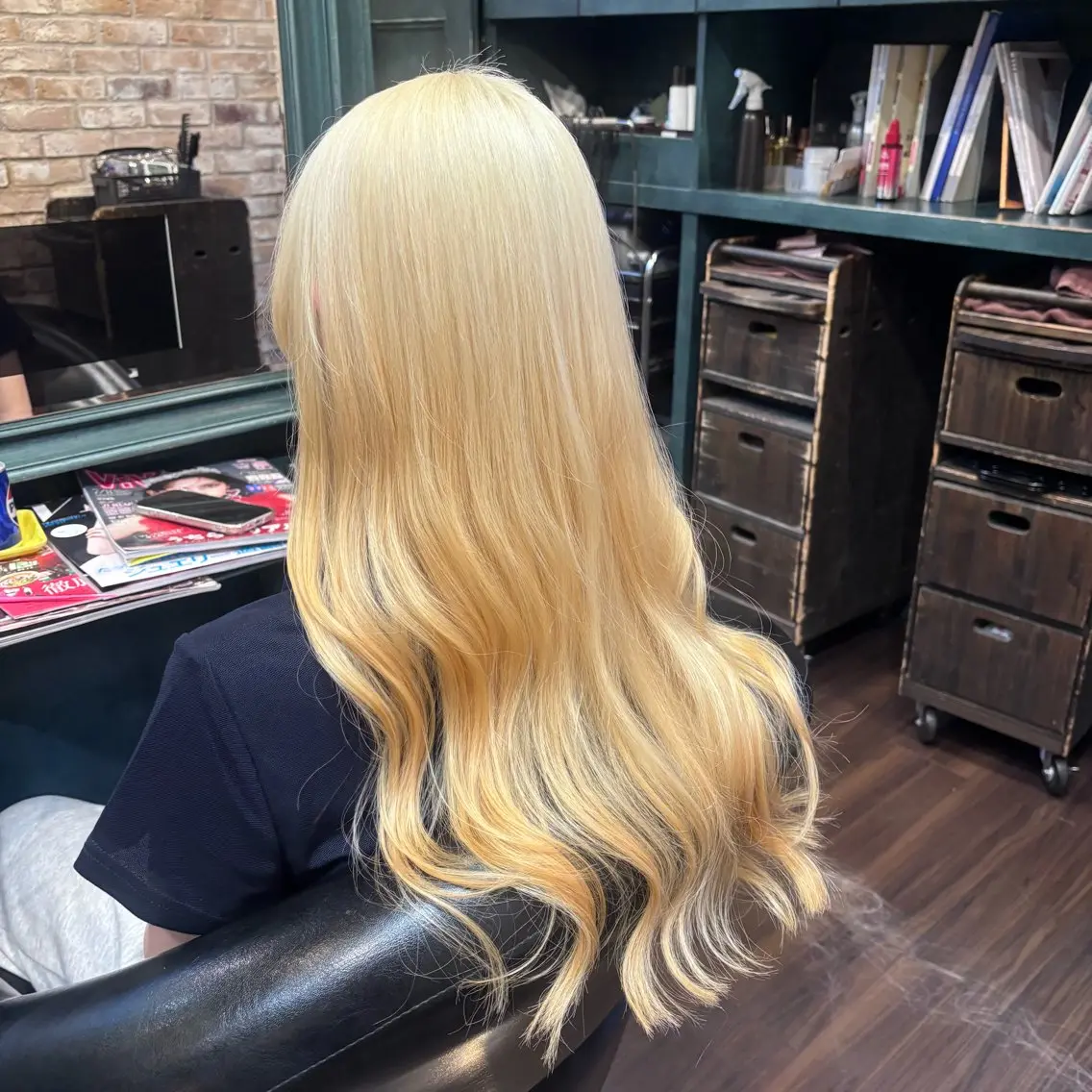 ロング ヘアカラー トリートメント mana 💟ダブルカラー💟のヘアスタイル
