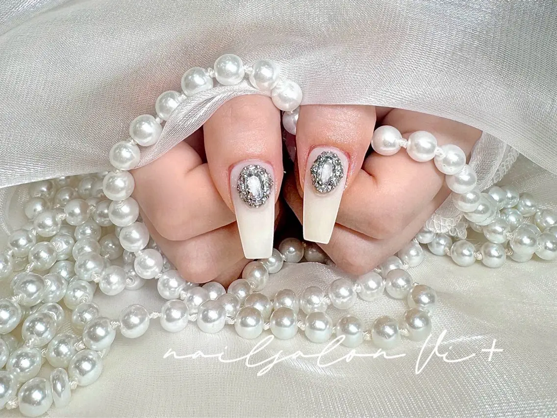 ネイル ✨Nailsalon Vi+✨のネイルデザイン