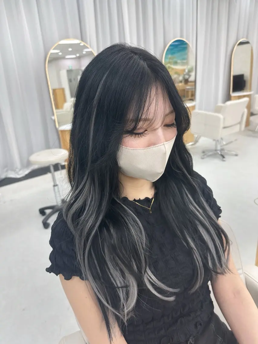 ロング カラー ハイライトカラー エクステ ハイライト 大場 賀句のヘアスタイル