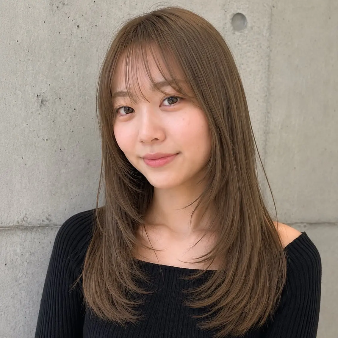セミロング カラー 透明感カラー グレージュ 韓国風ヘア レイヤーカット シースルーバング カット ヘアカラー トリートメント 盛れる顔まわりカット 髪質改善/渋谷/れんのヘアスタイル