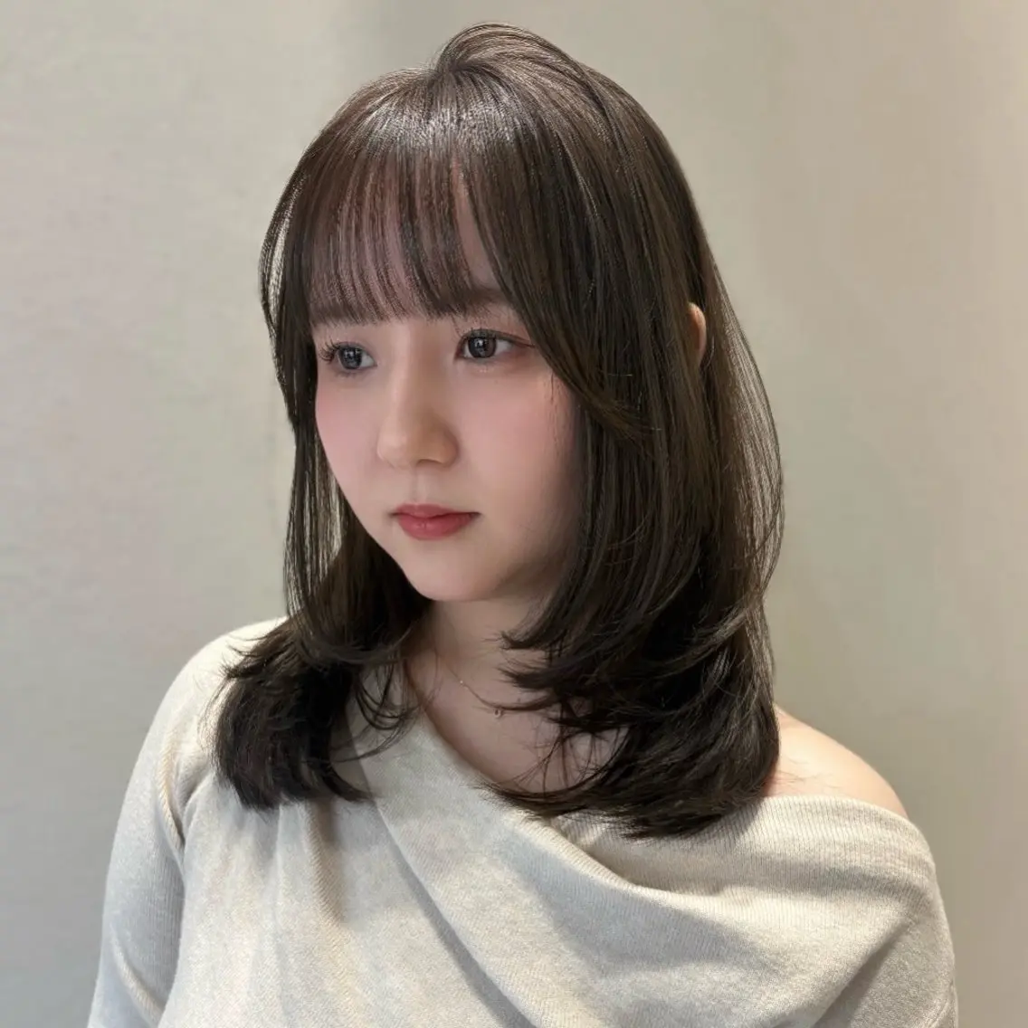 ミディアム カラー ベージュカラー 透明感カラー オリーブベージュ カット ヘアカラー トリートメント ナツミ/透明感カラー /酸性縮毛矯正のヘアスタイル