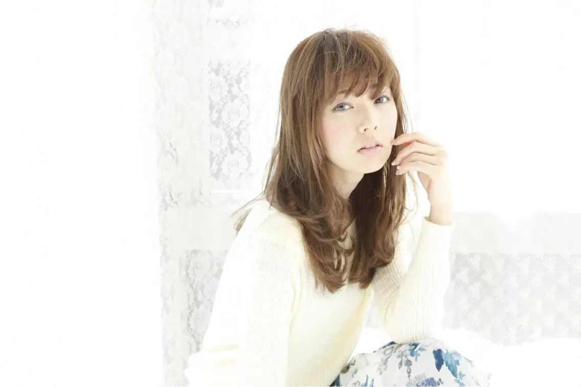 ロング カラー パーマ neolive emのヘアスタイル