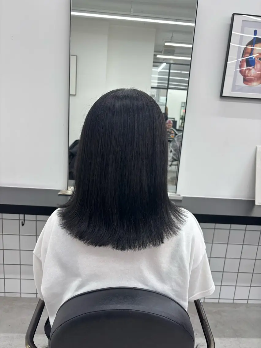 ミディアム カラー 黒髪 ブルーカラー ブルーブラック 🌼あいり🌼 JILLSTUDIOのヘアスタイル
