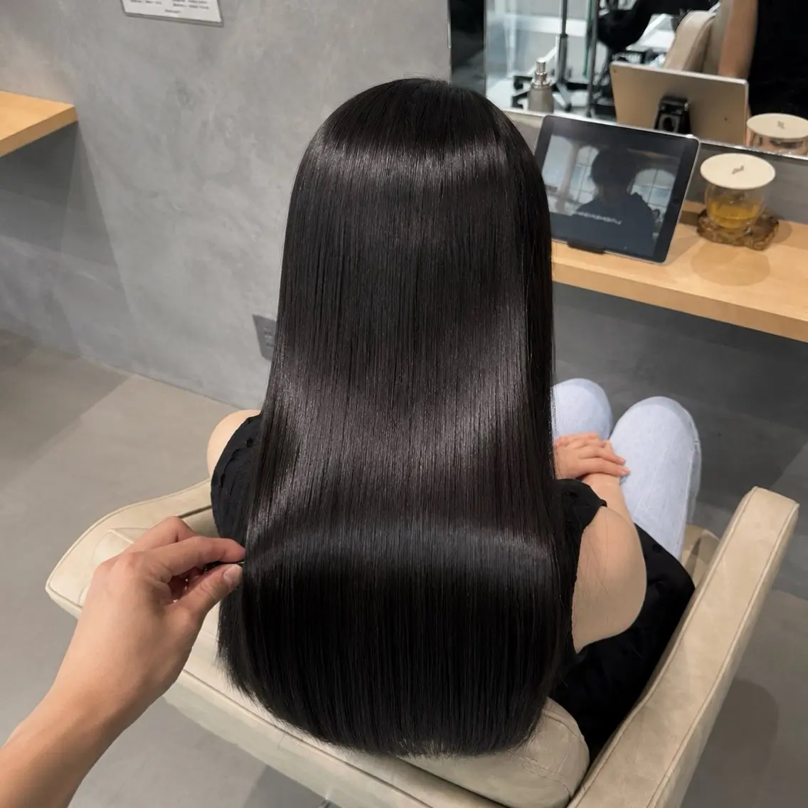 ロング ヘアカラー トリートメント shinka omotesandoのヘアスタイル