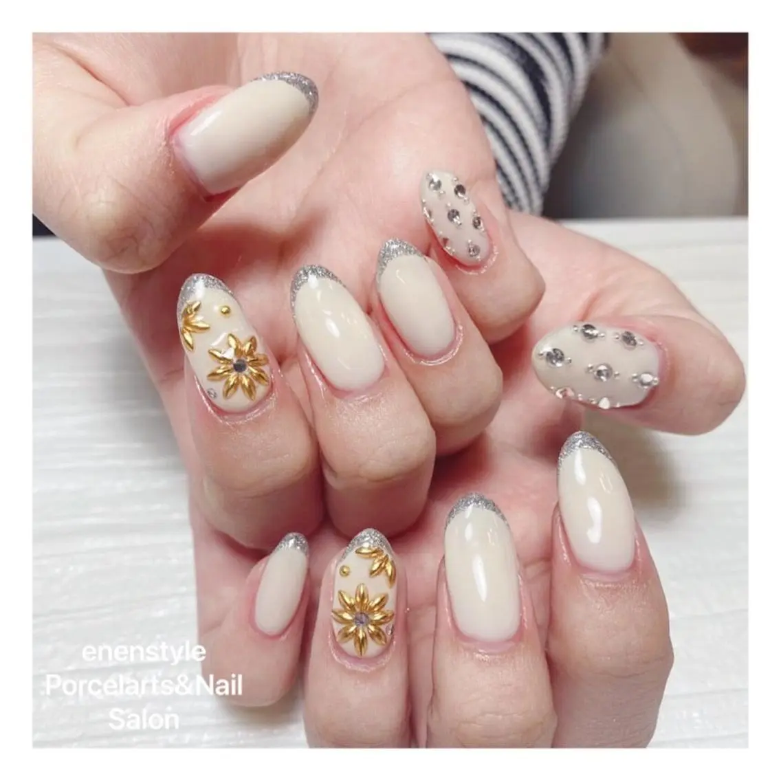 ミディアム ネイル ハンドネイル 🐾enen style 🐾のネイルデザイン