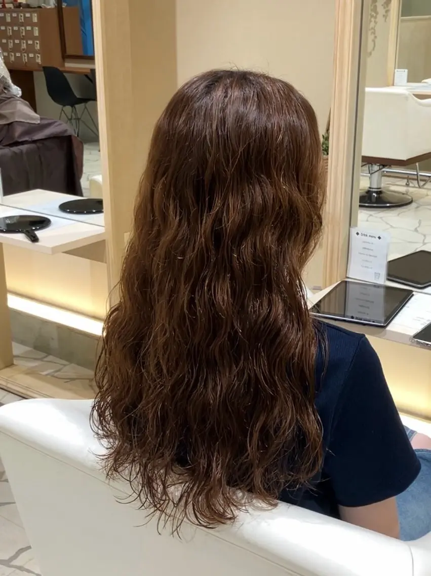 ロング カラー パーマ 久野紗愛 【髪質改善　艶髪】のヘアスタイル