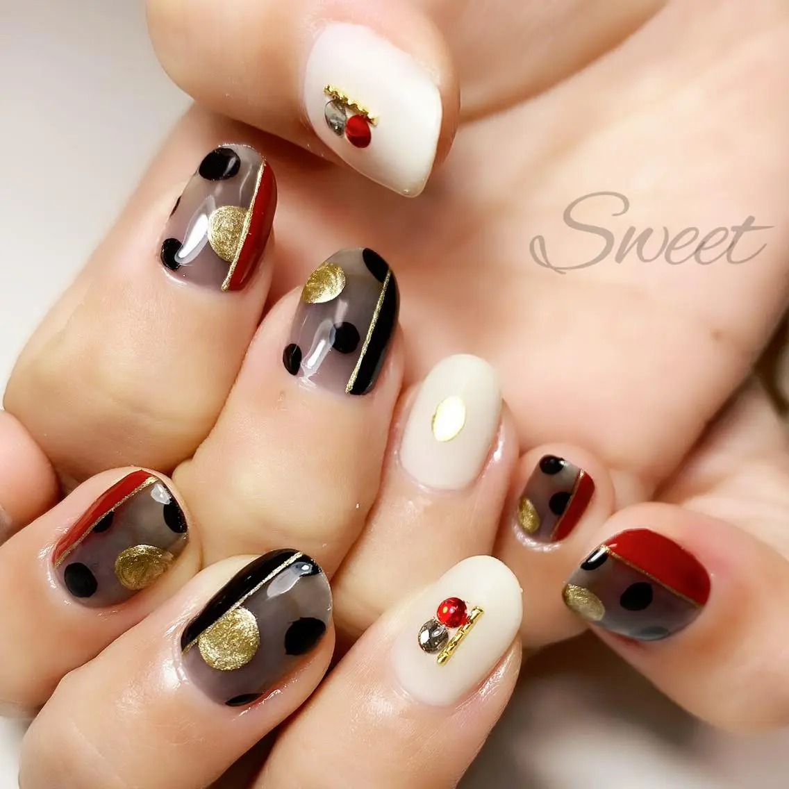 ネイル sweet 仲野陽子のネイルデザイン