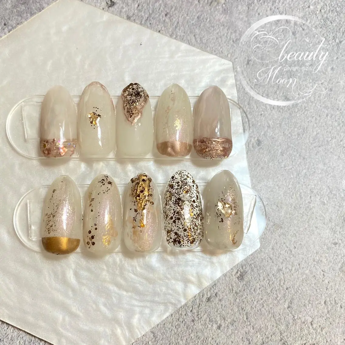 ネイル アートネイル ハート ミラーネイル ニュアンスネイル ハンドネイル beauty ☪︎moonのネイルデザイン